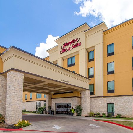 Hampton Inn & Suites Bastrop Esterno foto
