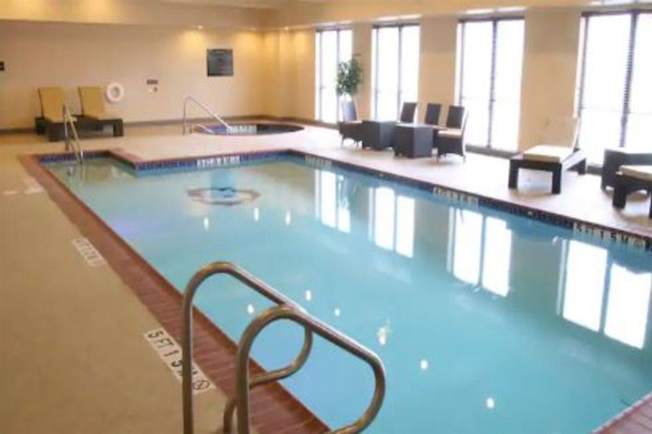 Hampton Inn & Suites Bastrop Esterno foto
