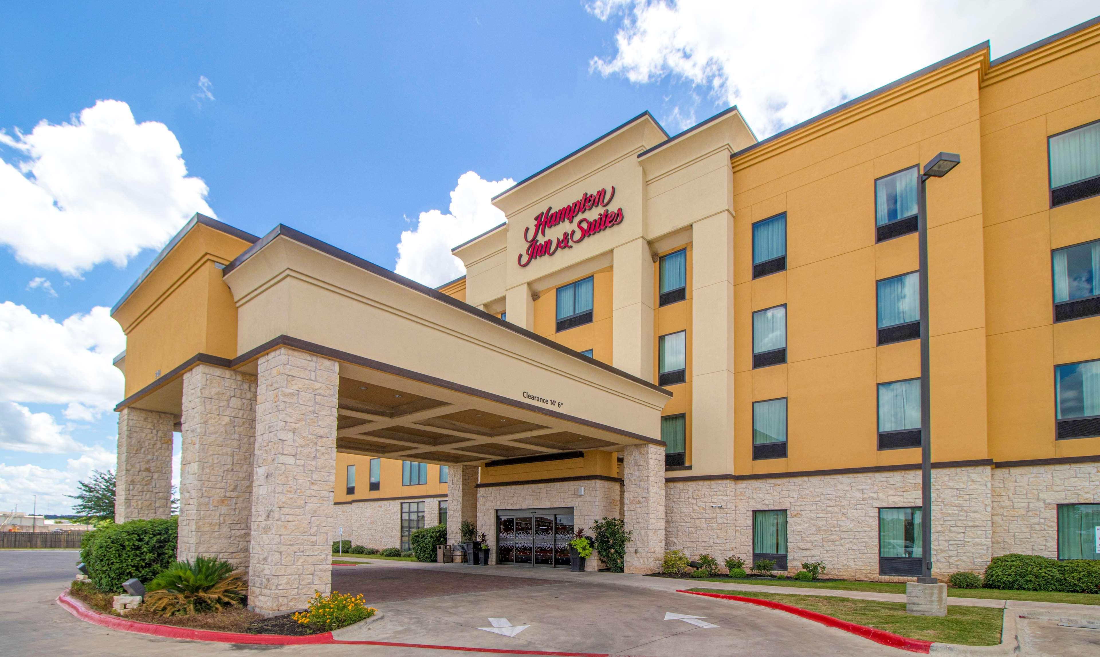 Hampton Inn & Suites Bastrop Esterno foto