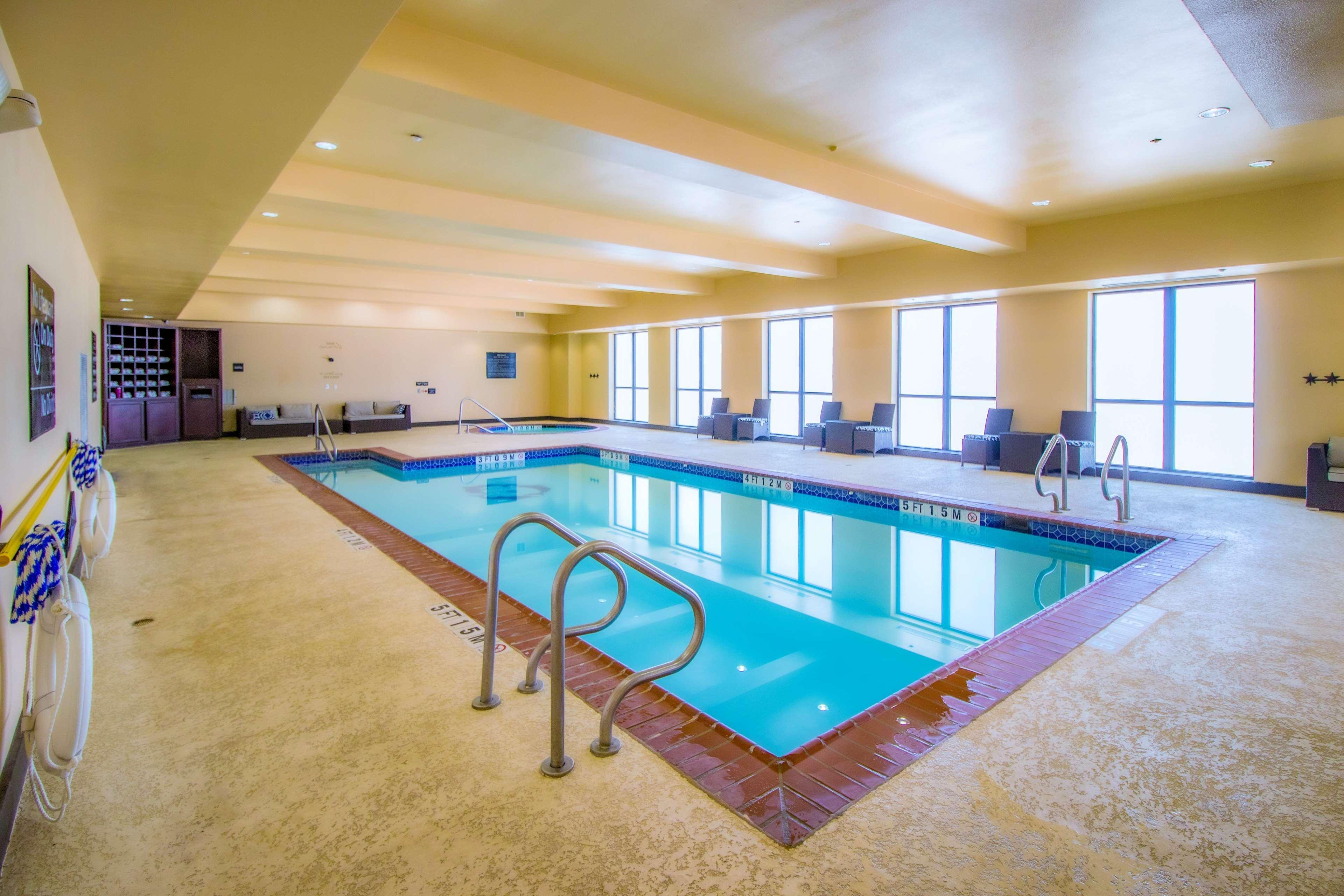 Hampton Inn & Suites Bastrop Esterno foto